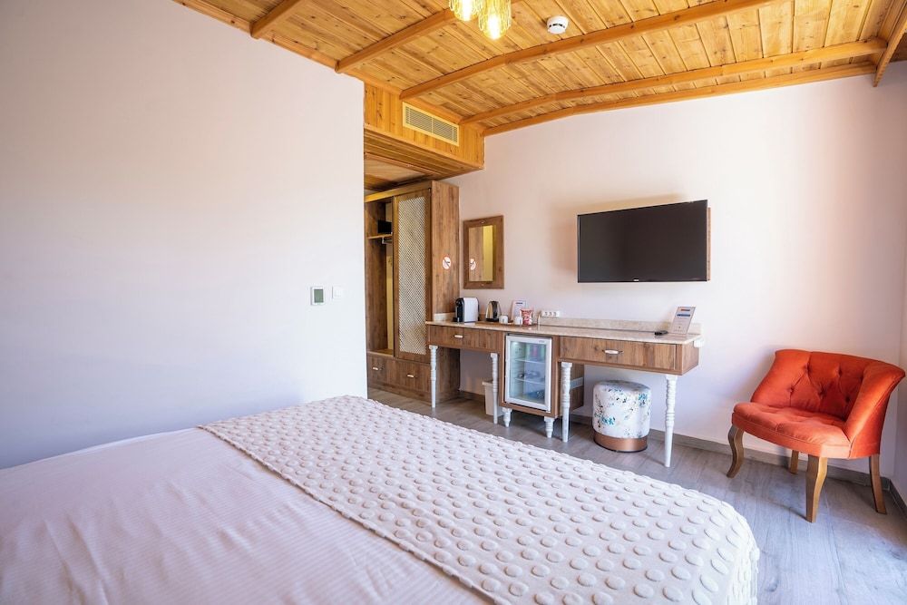 Villa Marine Hotel Twin Room, 2 Twin Beds, River View 2