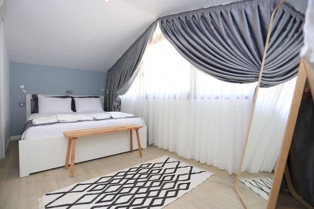 Verde Suites Akyaka Deluxe Apartment, 2 Bedrooms, Kitchen, Partial Sea View 3