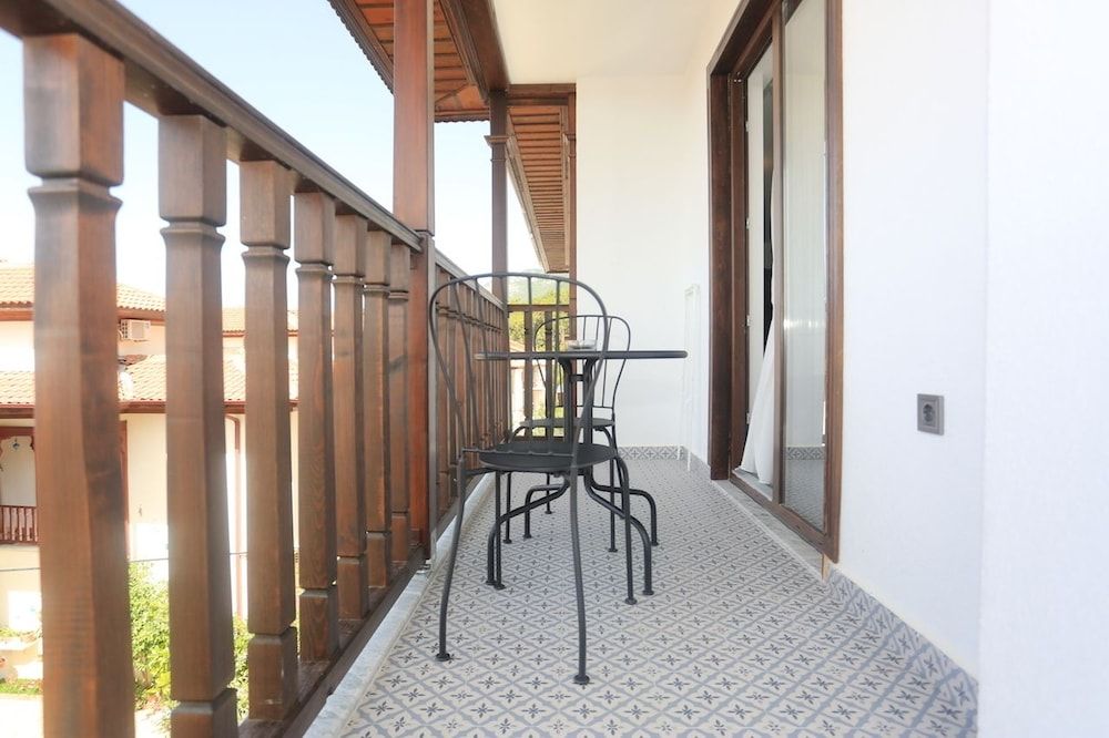 Verde Suites Akyaka Romantic Apartment, 2 Bedrooms, Kitchen, Sea View 6