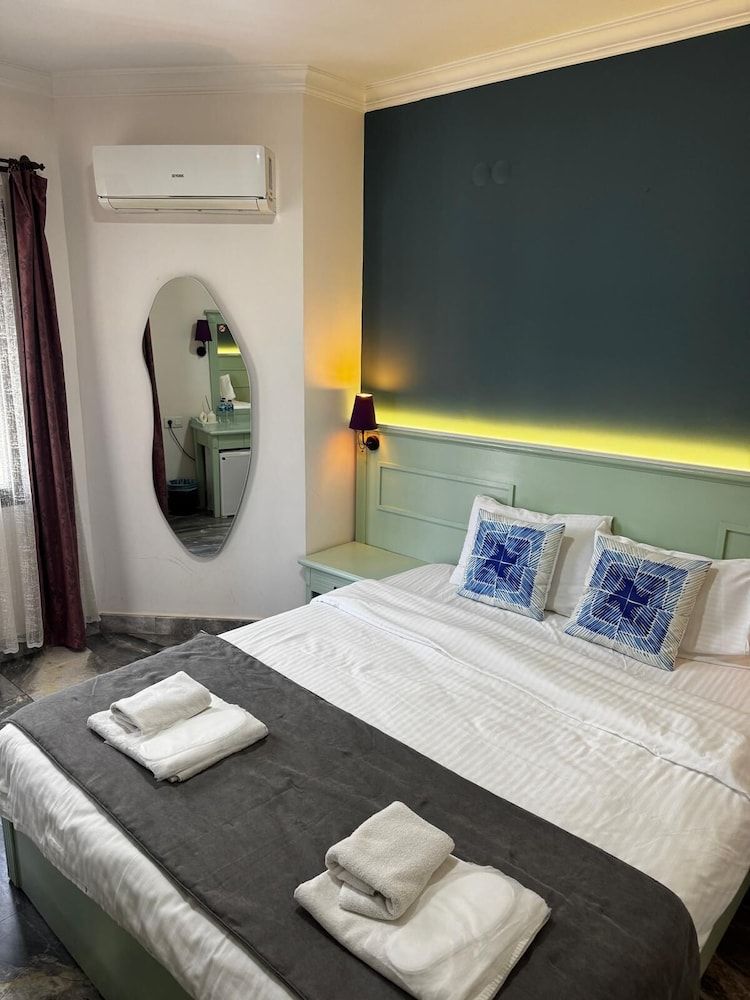 Gokova Hotel Standard Room, City View 4