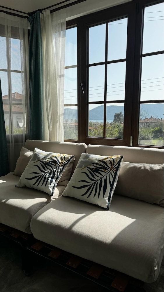 Gokova Hotel Superior Room 5