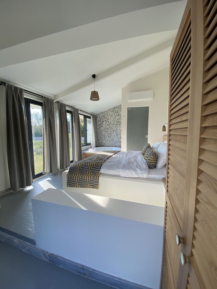 ALBIZIA BOUTIQUE HOTEL Panoramic Suite 2