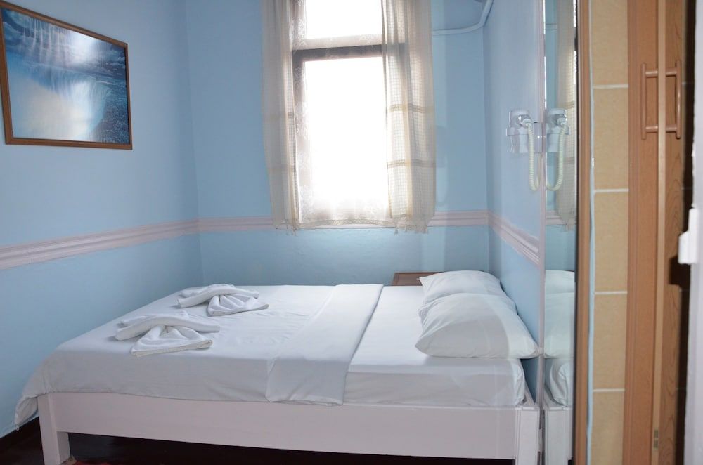Antikhan Hotel