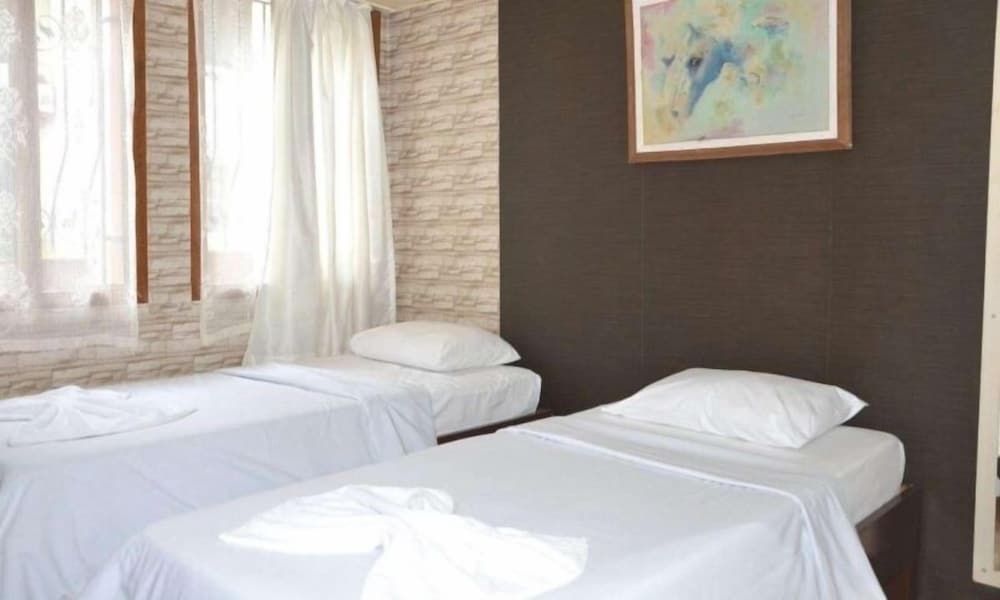 Antikhan Hotel