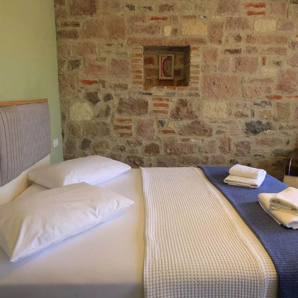 Hayat Alti Otel