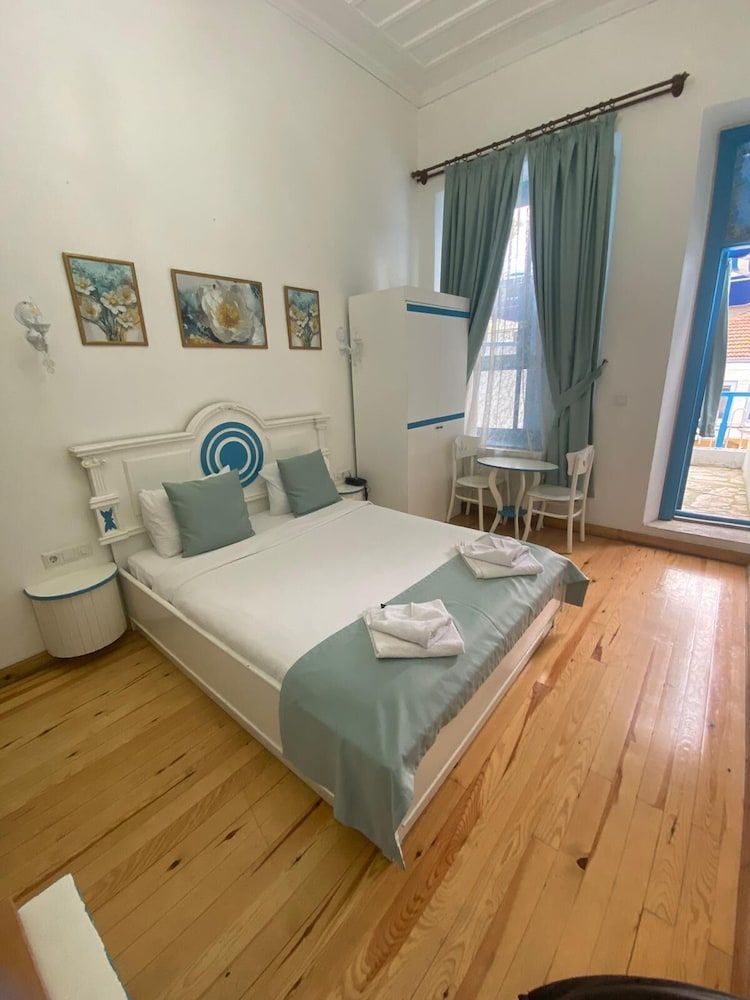 BÜYÜKADA MAVİ PALAS HOTEL