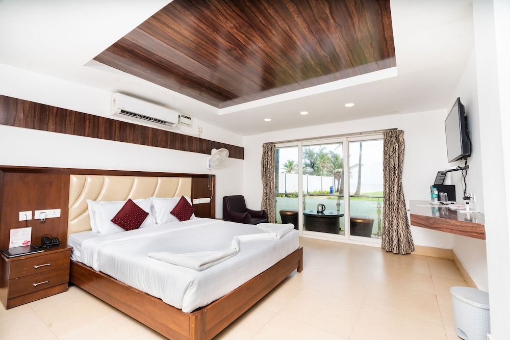 Shelter Beach Resort Deluxe Suite with Sea View
