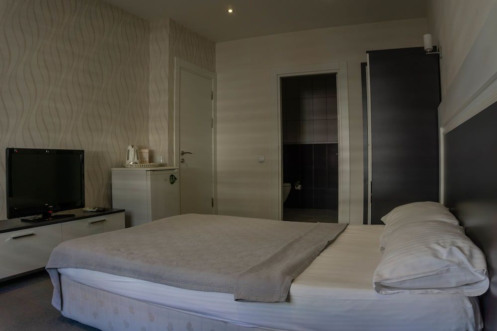 Nevo Studios Otel Standard Double Room 3