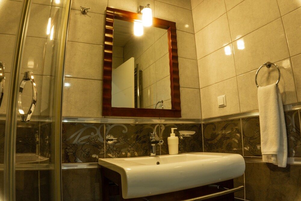 Nevo Studios Otel Standard Double Room 4