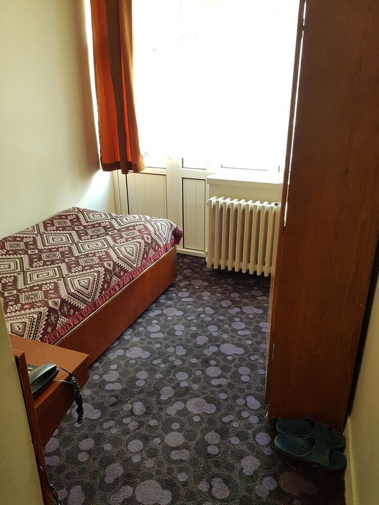 undefined Ferah Otel 10