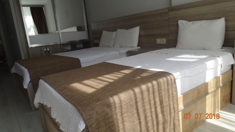 undefined Renq Hotel 3