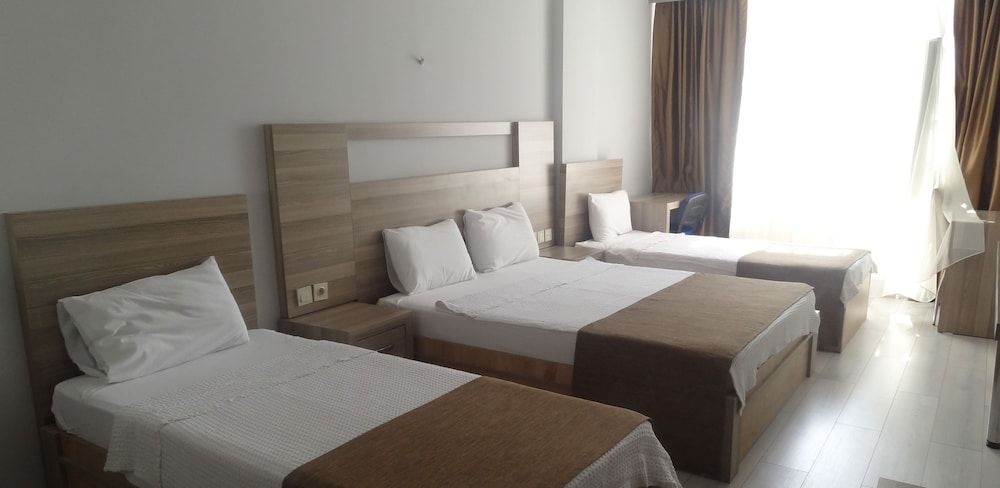 undefined Renq Hotel 5