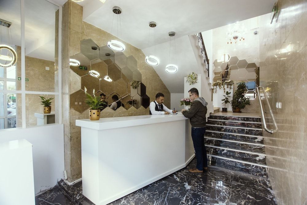 undefined Grand Seray