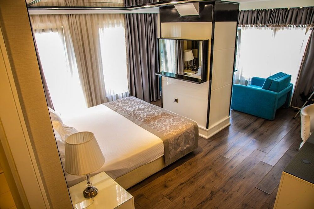 The Mara Palace Otel Family Quadruple Room 3