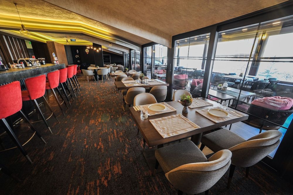 undefined The Alpfine Hotel 10