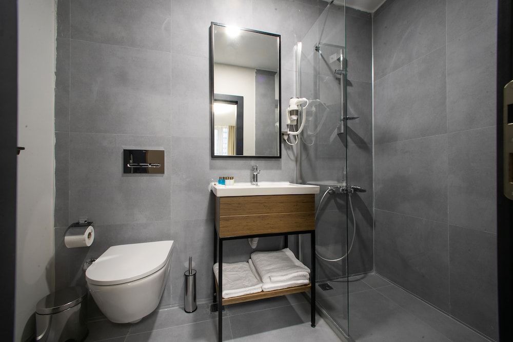 undefined Mad Inn Hotel & Spa 10