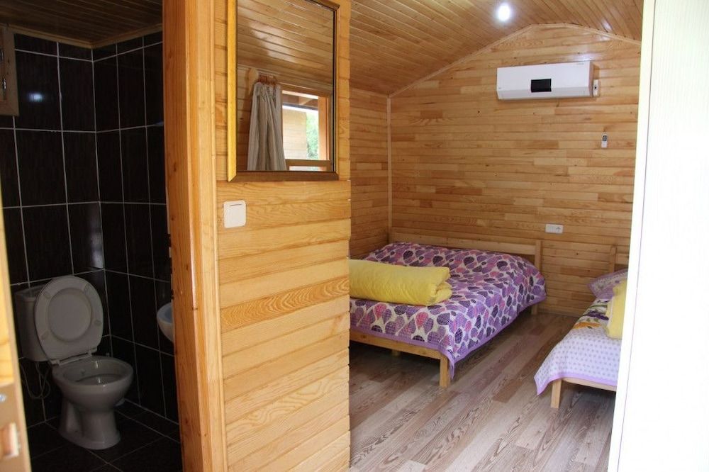 Bungalow (Triple)