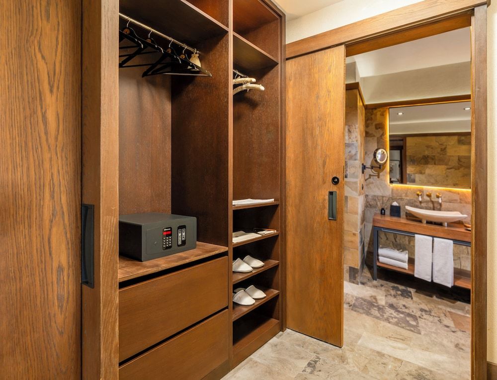 Hotel Caeli Tower Suite 6