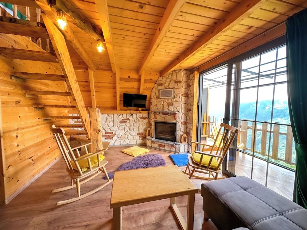 Luxury Bungalow with Fireplace-14