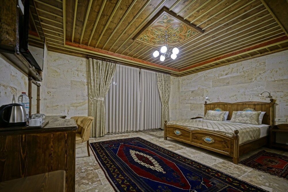 Zultanite Cappadocia Hotel Family Triple Room 4