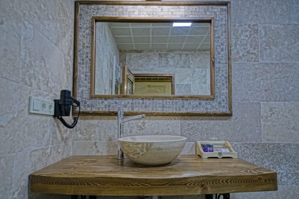 Zultanite Cappadocia Hotel Family Triple Room 7