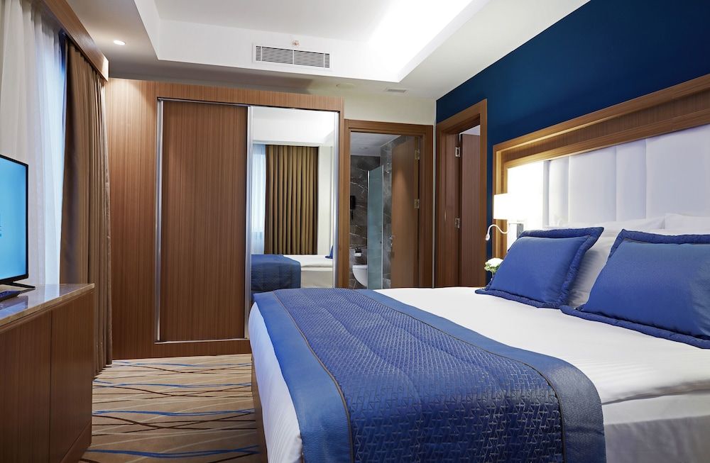 Dedeman Kayseri Grand Suite, 1 Bedroom, Jetted Tub, City View 3