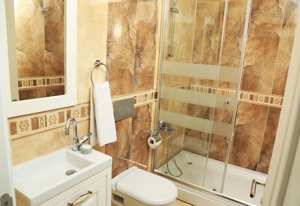 King Suite Deluxe Apartment 13