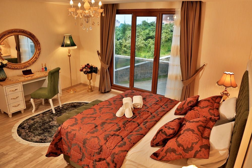 King Suite Deluxe Apartment 2