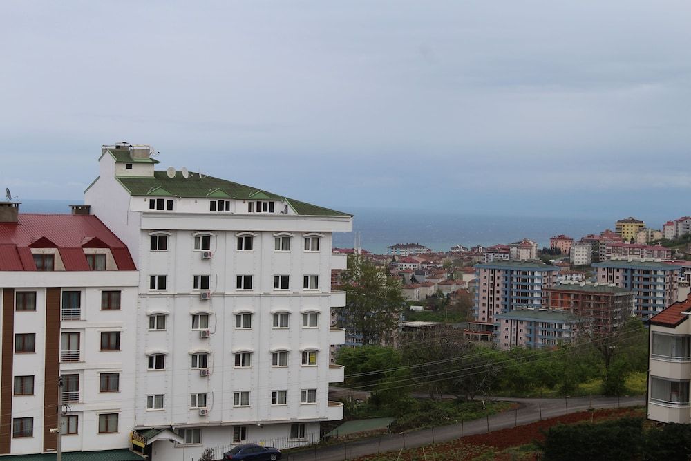 Sweet Home Alhamra Family Apartment, Multiple Beds (Panoramic Sea View) 5