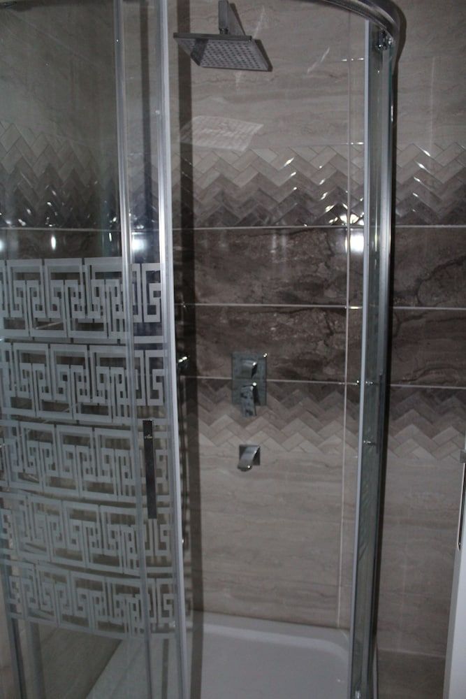 Sweet Home Alhamra Family Apartment, Multiple Beds, Sea View 11