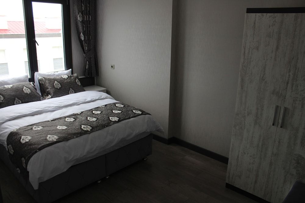 undefined Sweet Home Alhamra