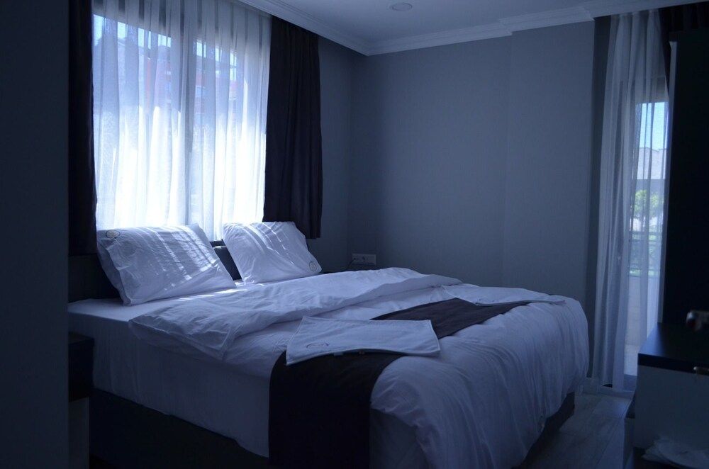 undefined Best Of Suite Hotel 6