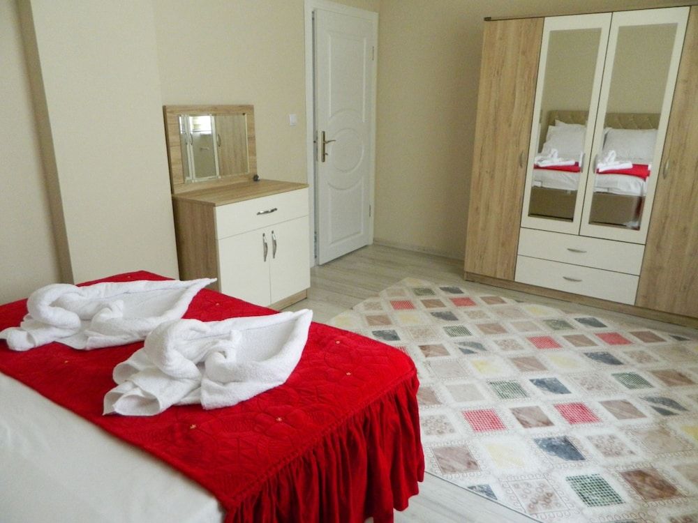 Uzun Apart Luxury Apartment, Multiple Beds, City View 9