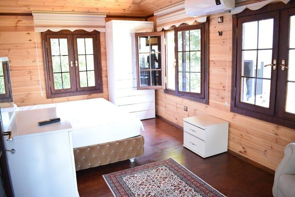 undefined Zahi Bungalov 3