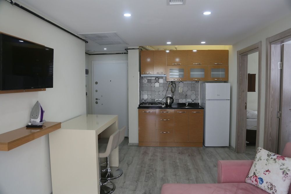 undefined Ince Apart 7