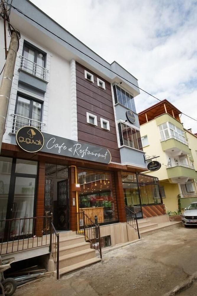 undefined Guguvak Suites By Surur 2