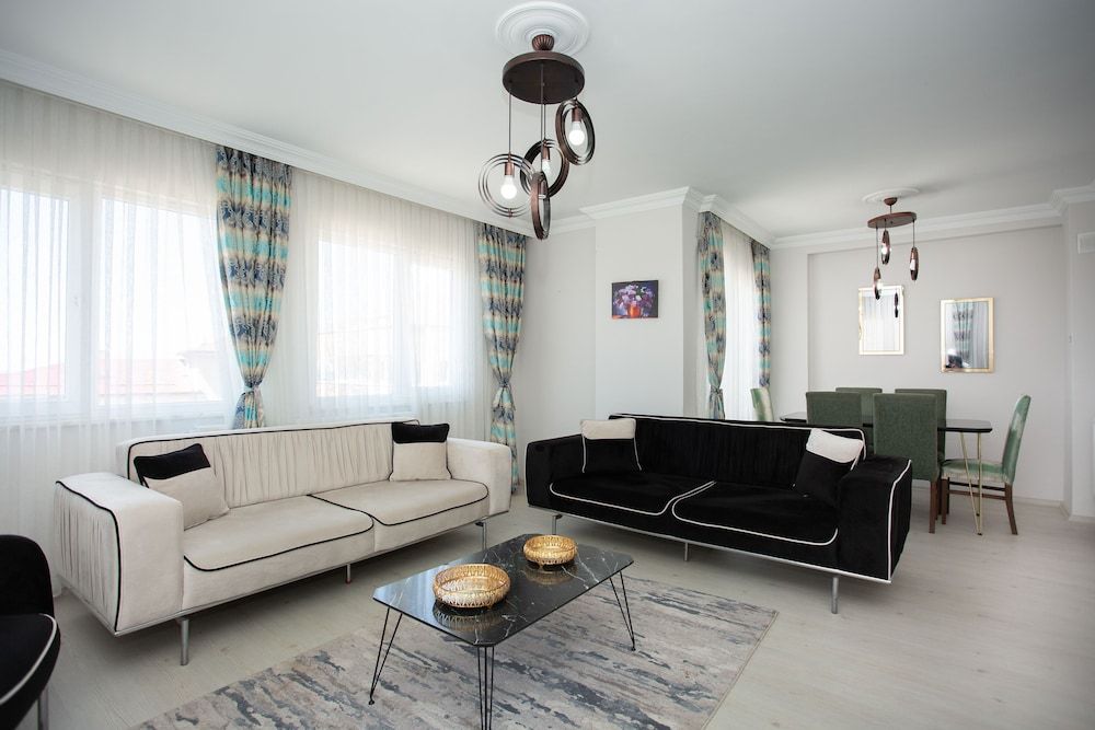 Leena Suites Deluxe Apartment, City View 20