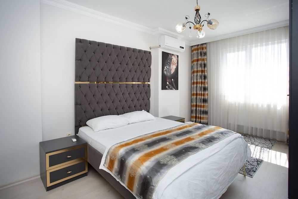 Leena Suites Deluxe Apartment, City View 13