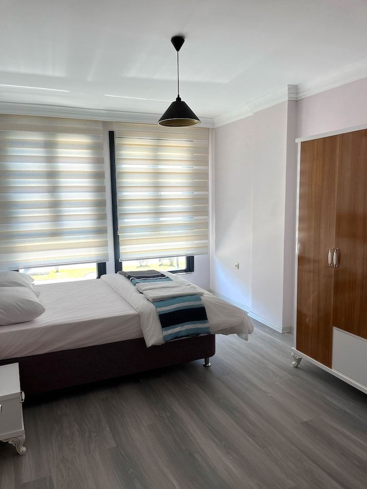 undefined Tsira Suite 10