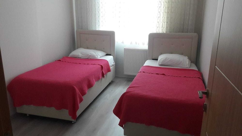 undefined Karabina Green Apart 5