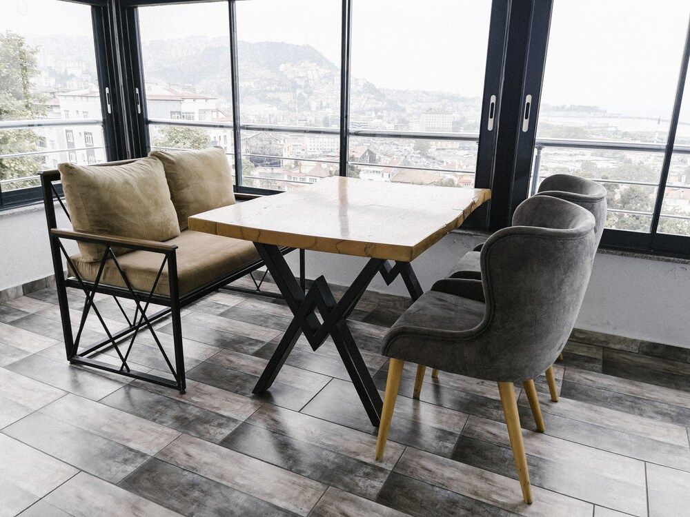 undefined Hann Otel 9