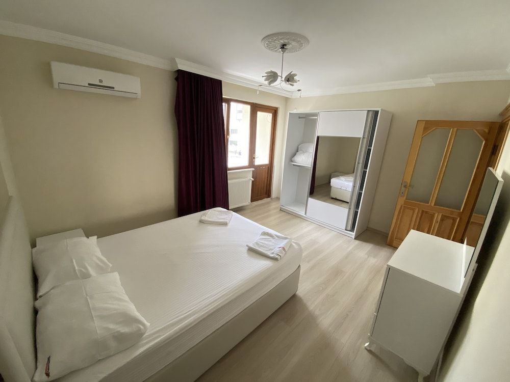 undefined ÖZGÜRCAN APART 5