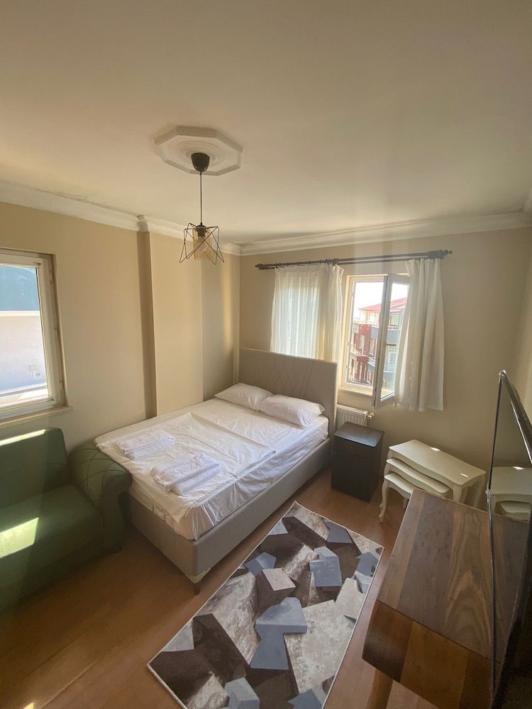 undefined DS SUITE 9