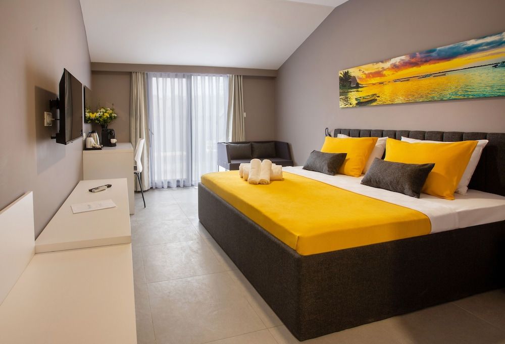 First Joy Hotel Standard Room, 1 King Bed, Terrace, Sea View 2