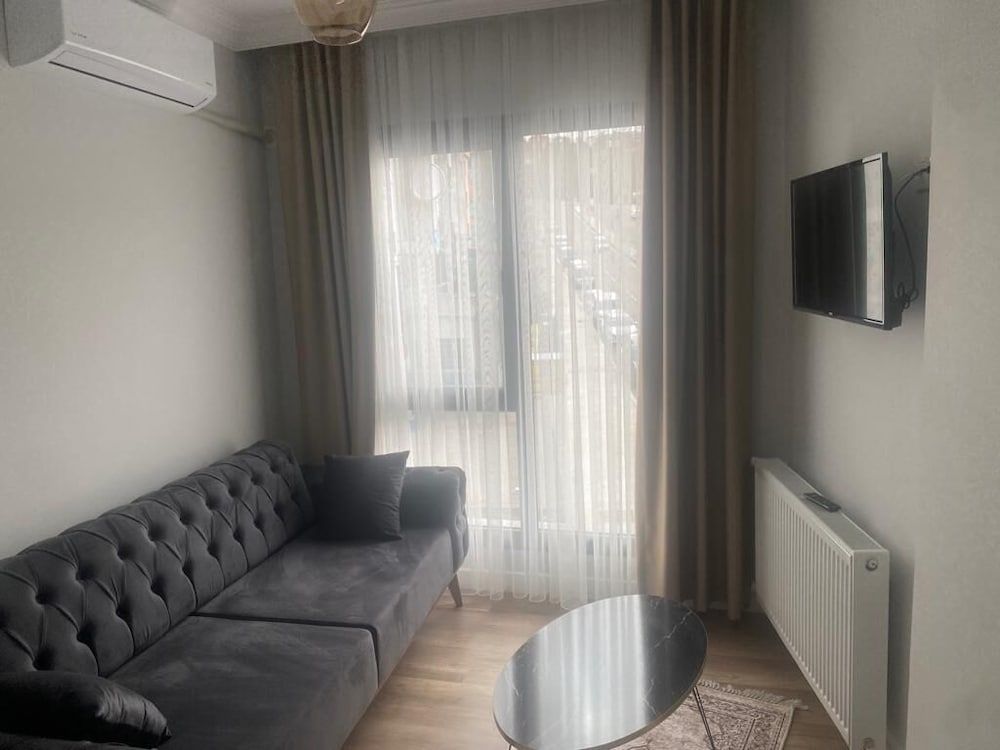 Qzen Suit Apart Comfort Apartment 8