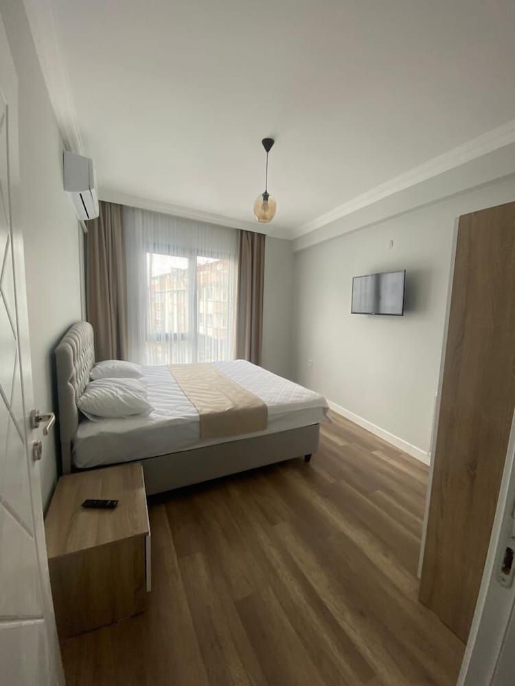 undefined Qzen Suit Apart 6