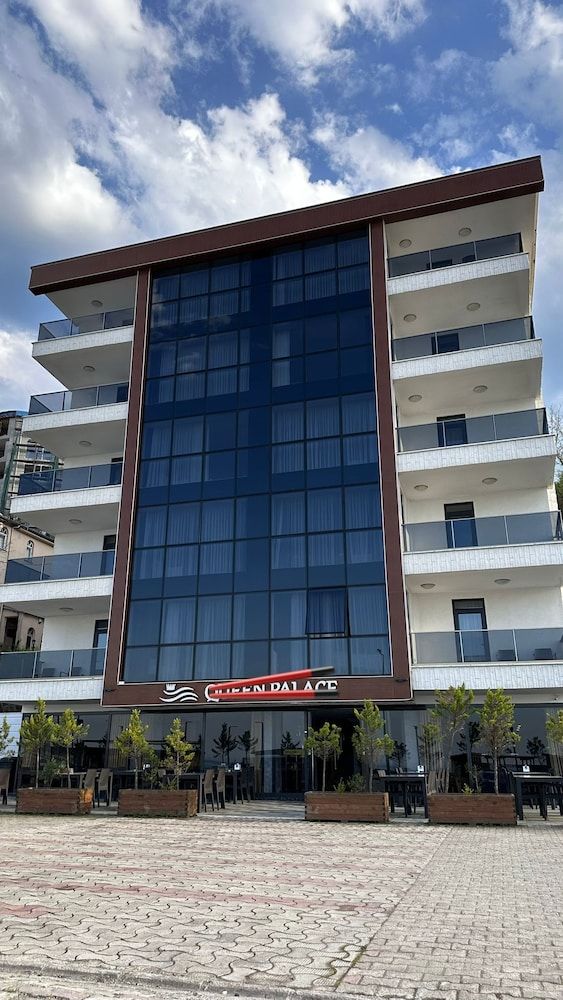 undefined Queen Palace Hotel Trabzon 2