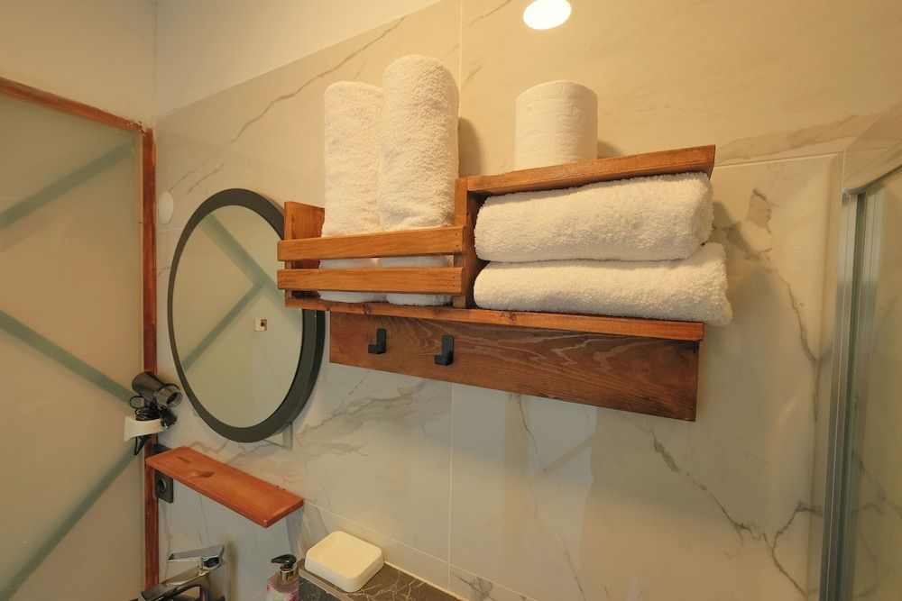 Frau Guler Romantic Double Room, Sea View 9