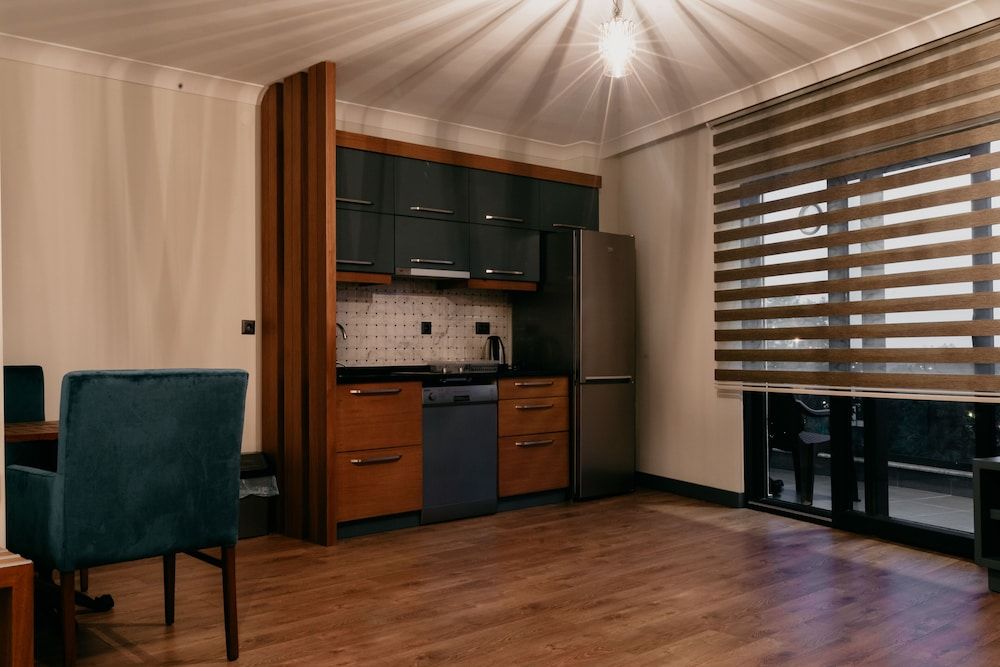 Ceneviz Suit Hotel Apartment, 1 Bedroom, Kitchenette, City View 15