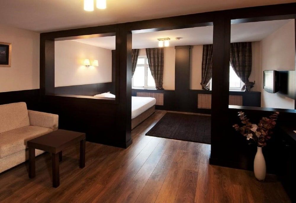 Royal Room